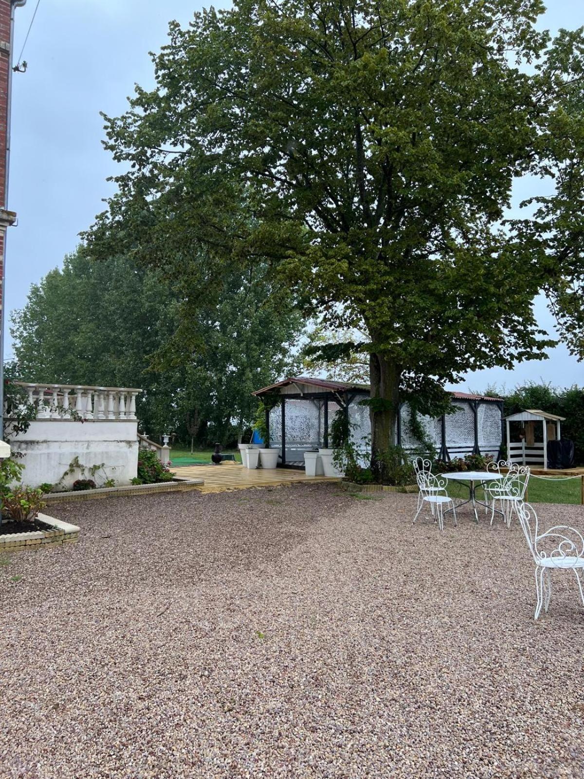 Villa Le Manoir De La Baronnie Norrey-en-Auge Esterno foto