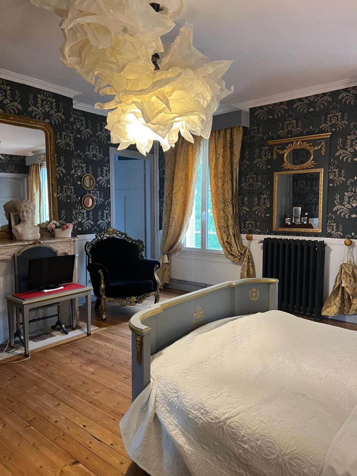 Villa Le Manoir De La Baronnie Norrey-en-Auge Esterno foto